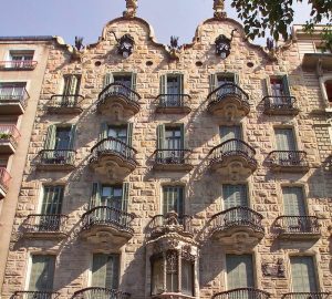 Reforma de edificios y rehabilitaciones en Barcelona.